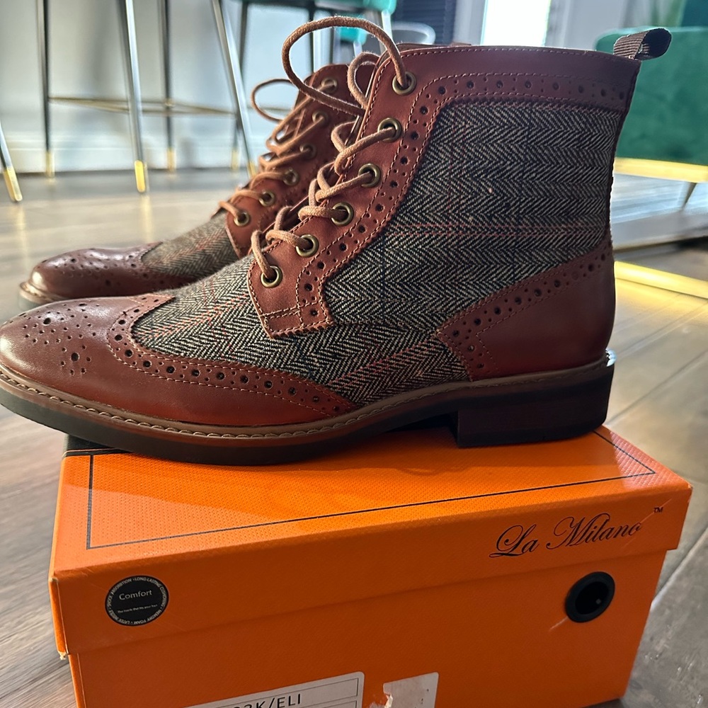 La Milano boots size 9